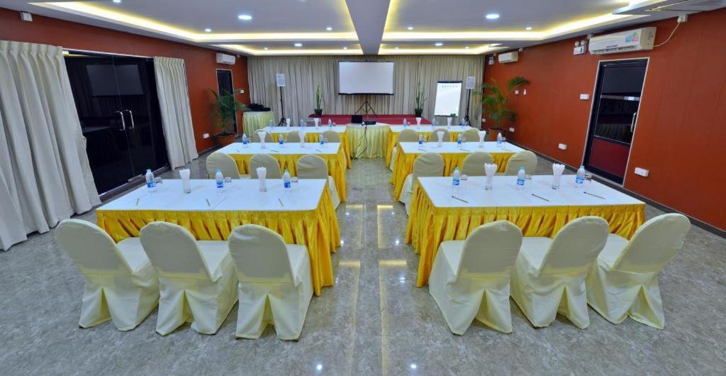 Hotel H Valley Yangon Exterior photo
