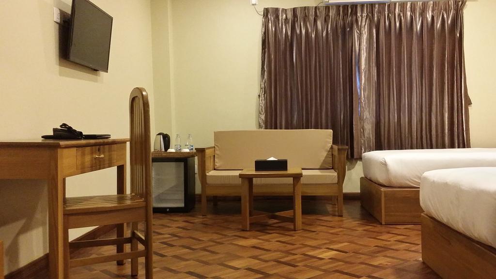 Hotel H Valley Yangon Exterior photo
