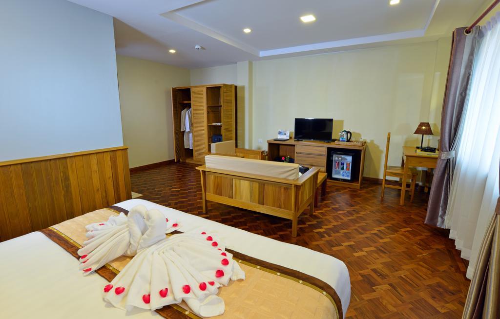 Hotel H Valley Yangon Exterior photo