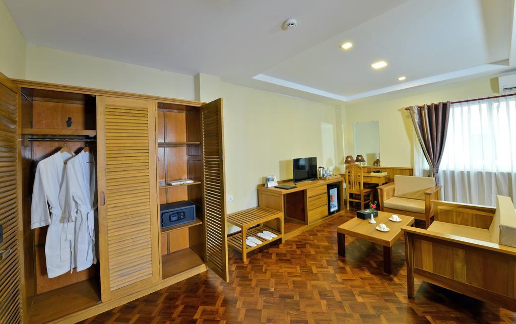 Hotel H Valley Yangon Exterior photo